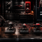 quel drone dji choisir, cinq modèles alignés sur table